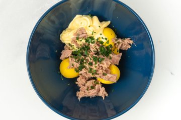 Receta de huevos rellenos en freidora de aire 9