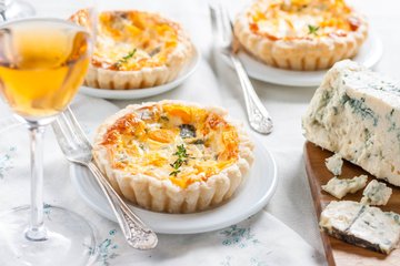 Receta Mini tartas saladas de hojaldre con calabaza y gorgonzola
