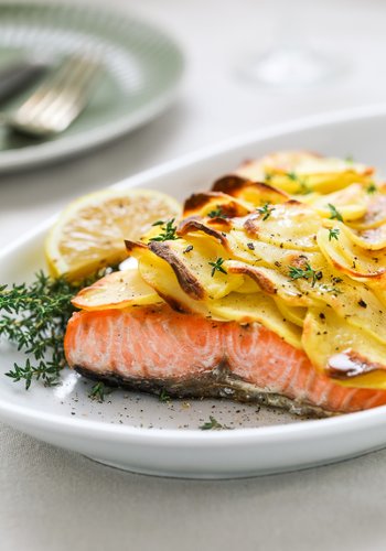 Receta Salmón en costra de patatas