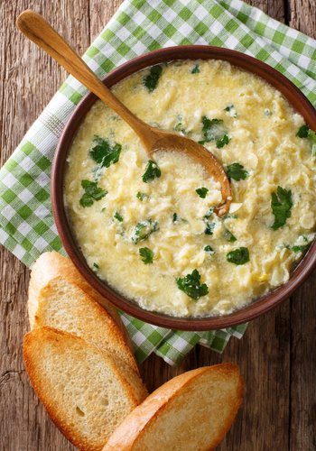 Receta Stracciatella romana (sopa de huevo y parmesano): la receta original