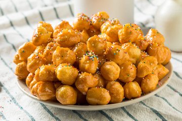 Receta Struffoli (bolitas de miel napolitanas)