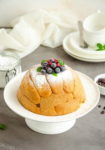 Receta Zuccotto fácil y rápido (cúpula de soletillas y crema)