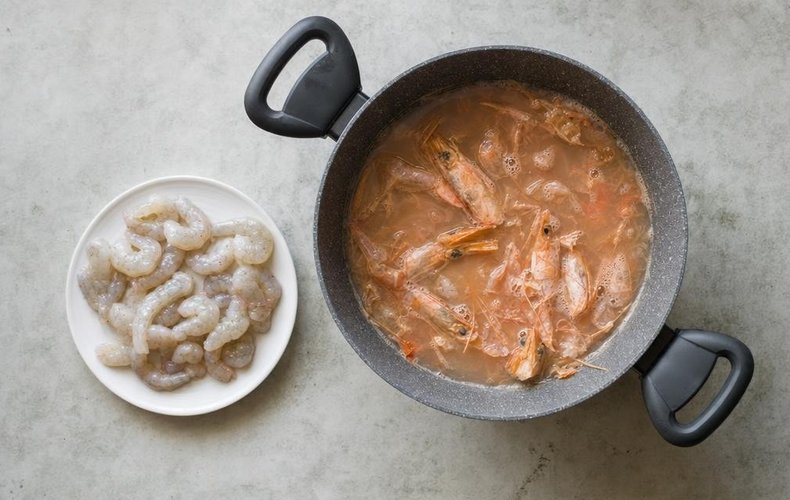 Risotto de regaliz y gambas: paso 1