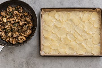 Rollo de patata, champiñones y scamorza: paso 4