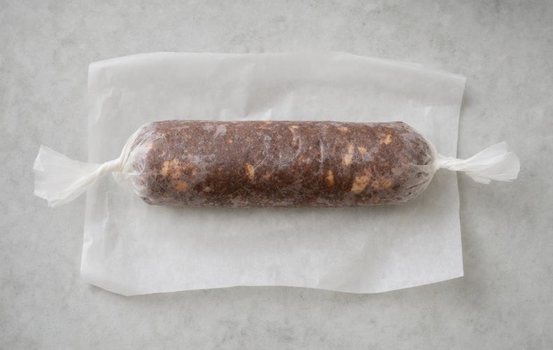 Salami de chocolate con amaretti: paso 4