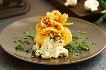 Receta Saquitos de crepes con setas y bechamel