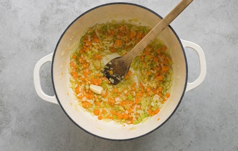 Sopa de lentejas rojas: paso 2