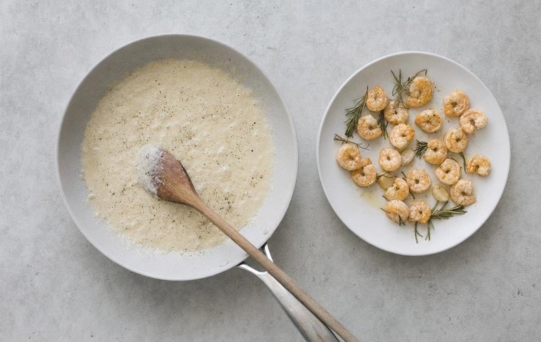 Tagliatelle cremosas con nata y gambas: paso 5