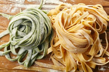 Receta Tagliatelle paja y heno caseras