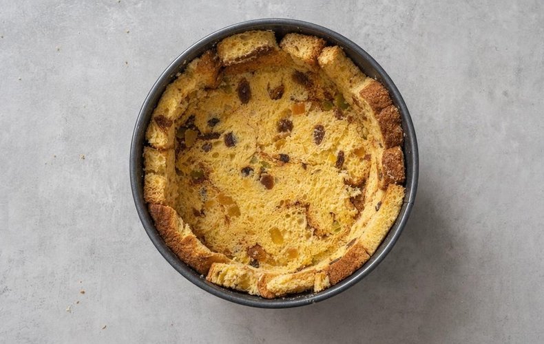 Tarta de panettone para aprovechar las sobras: paso 3