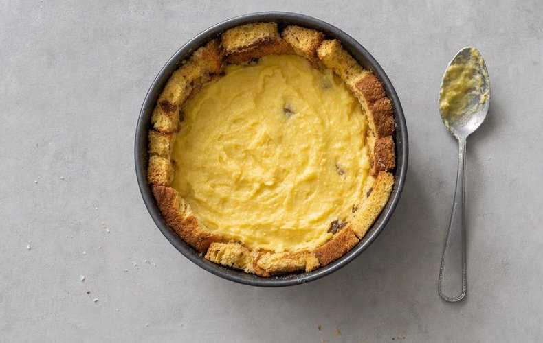 Tarta de panettone para aprovechar las sobras: paso 4