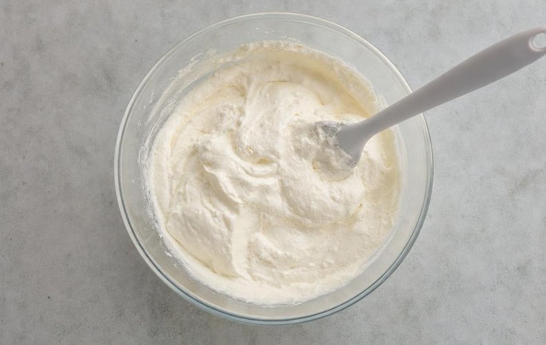 Tarta milhojas con crema de turrón: paso 2