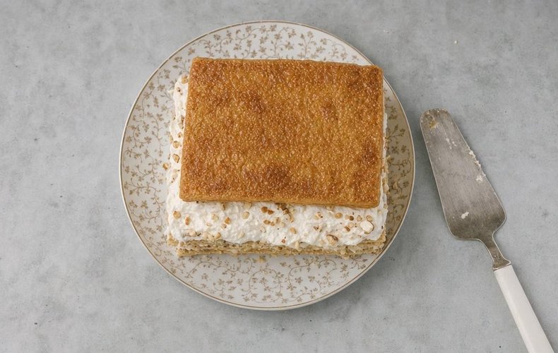 Tarta milhojas con crema de turrón: paso 6