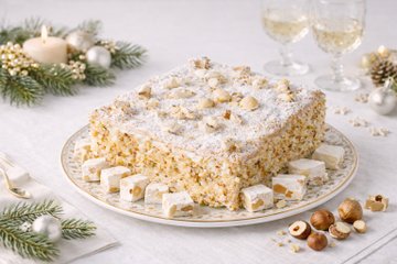Receta Tarta milhojas con crema de turrón