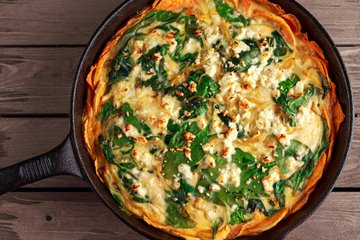 Receta Tarta salada de espinacas y ricotta con costra de patatas
