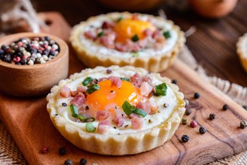 Receta Tartaletas saladas de huevo y jamón cocido