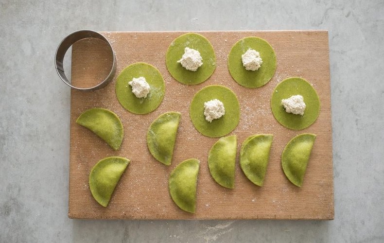 Tortelli verdes con ricotta y parmesano: paso 7
