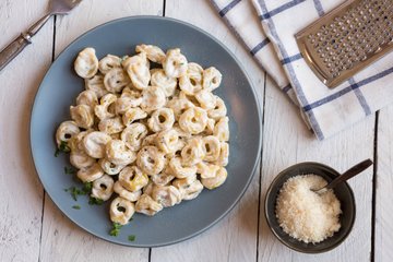 Receta Tortellini con crema de parmesano