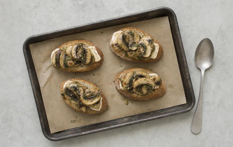 Tostas de champiñones y brie: paso 7