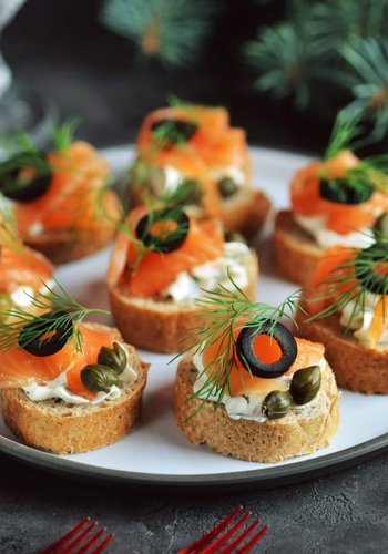 Receta Tostas de salmón y alcaparras