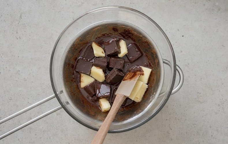Trifle de brownies y crema de mascarpone: paso 1